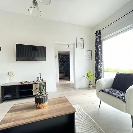 Le Paris Escapade Romantique Balneo A Theme Pres De Bayeux Appartement