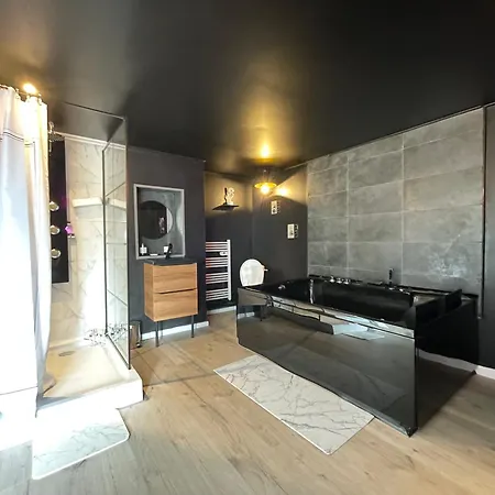 Appartement Le Paris Escapade Romantique Balneo A Theme Pres De Bayeux